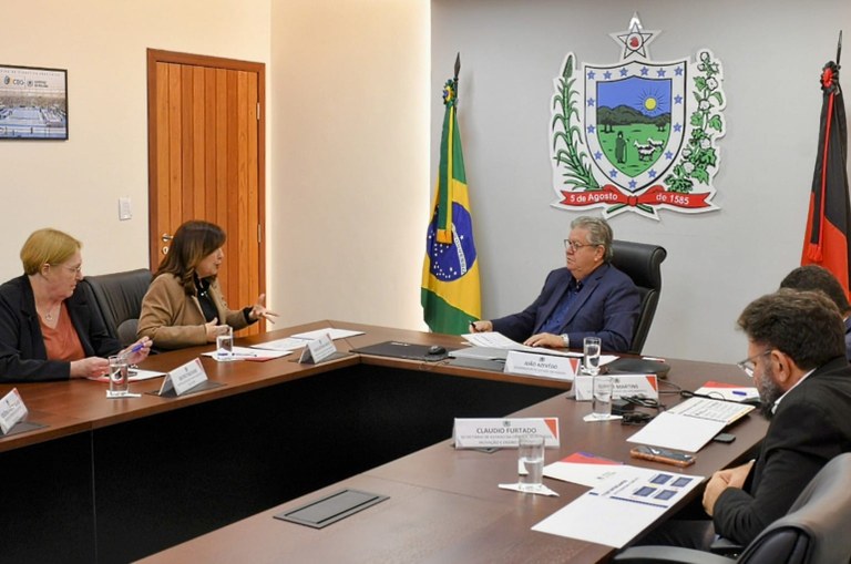 Governador João Azevêdo se reúne com representantes do Grupo Ser Educacional para viabilizar parcerias no Ensino Técnico