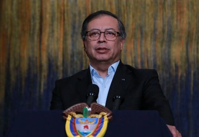 Presidente da Colômbia diz ter escapado de tentativa de assassinato