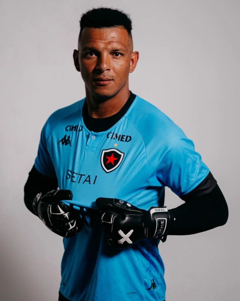 Botafogo-PB confirma contratação do goleiro Luiz Daniel, ex-Noroeste-SP