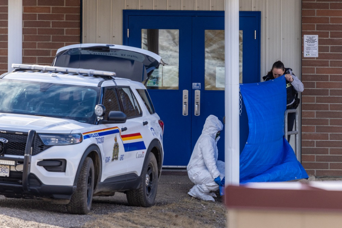 Atiradora que matou 10 no Canadá também assassinou a própria mãe e irm