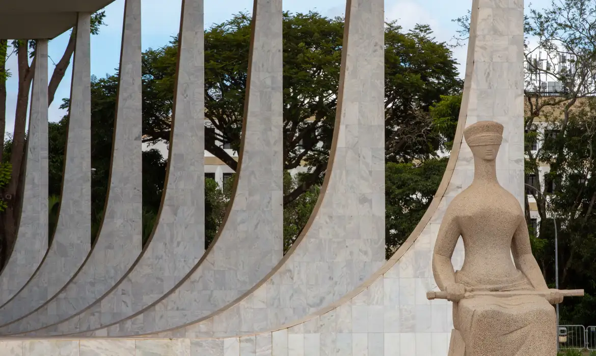 Dias Toffoli: deixar o STF é a única saída honrosa