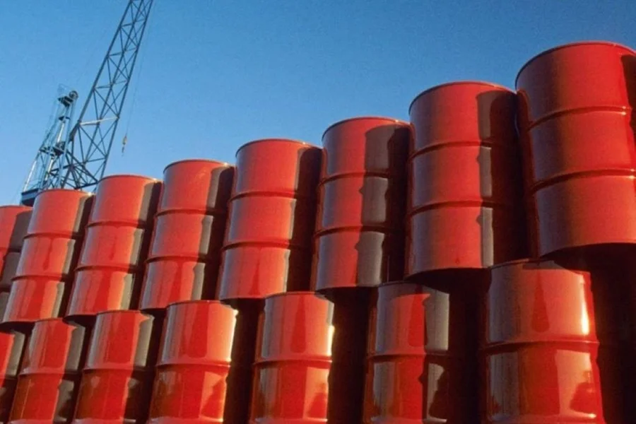 Preço do petróleo despenca nos EUA após recuo de Trump na guerra do Irã