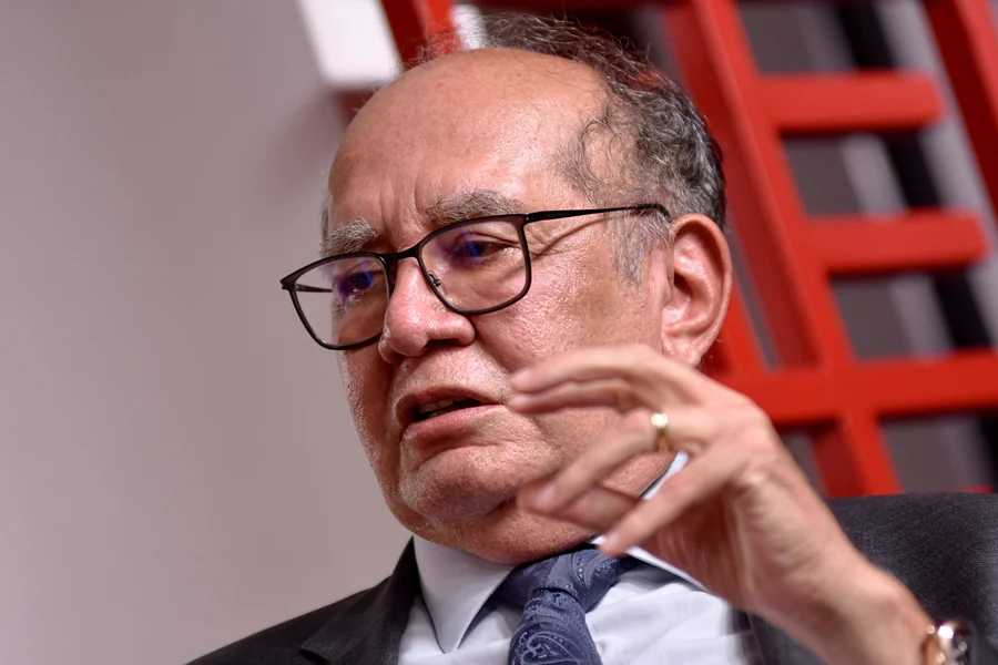 Gilmar pede a Moraes para incluir Zema em Inquérito das Fake News