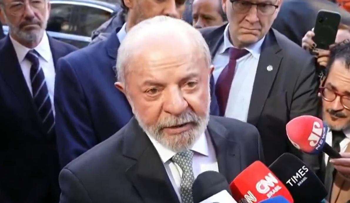BRASIL vs EUA: na queda de braço, Lula abre a boca, diz bobagens e avança crise com os EUA (veja o vídeo)