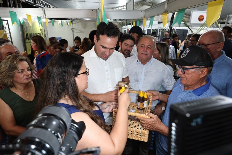 Governador Lucas Ribeiro autoriza e entrega obras na região de Cajazeiras e preside primeira plenária do ODE 2026 nesta quinta-feira