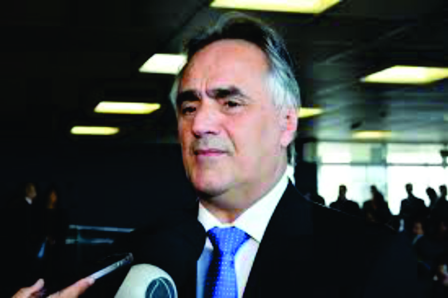 Luciano Cartaxo mantem foco na reeleição, mas não descarta ser vice de Lucas