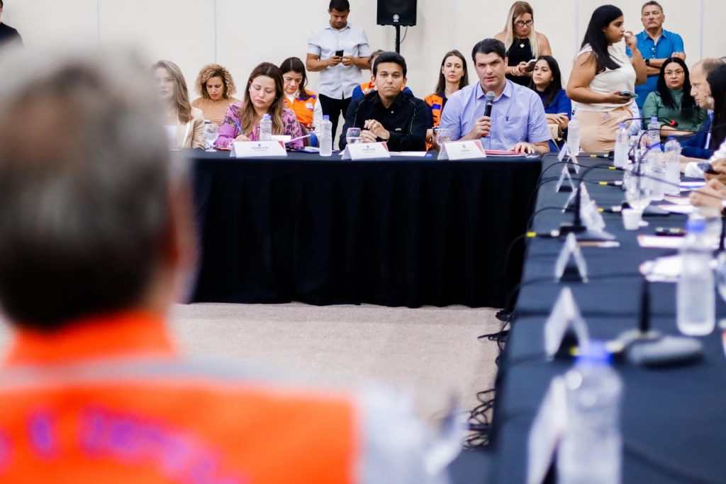 Com plano de contingência elaborado, Leo Bezerra solicita recursos federais para resposta às chuvas em João Pessoa