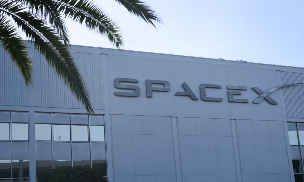 Empresa de Musk, SpaceX estreia na bolsa com avaliação próxima a R$ 9 trilhões