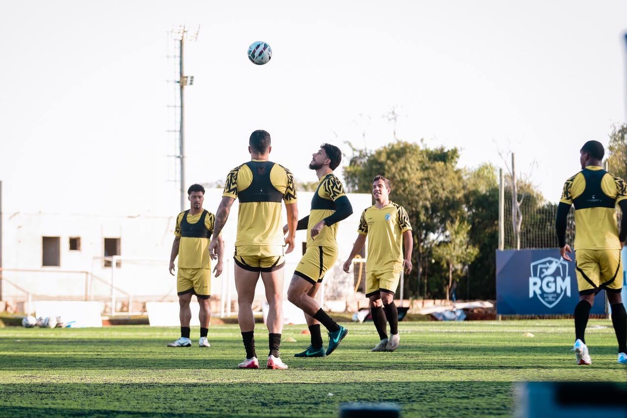 Treze-PB finaliza preparação em Porto Alegre para confronto diante do São José-RS