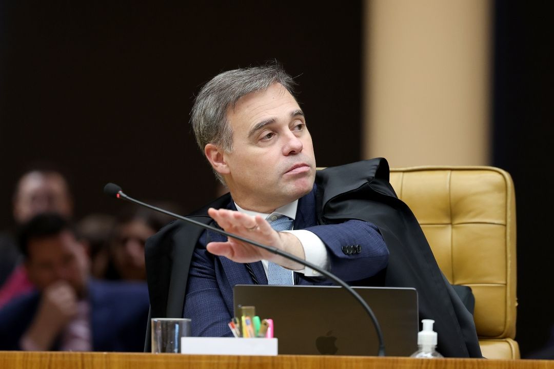 Mendonça autoriza busca de ativos do Master no exterior