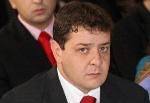 Ministro André Mendonça autoriza investigação da PF sobre Lulinha